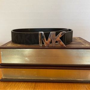 Black with print belt MK buckle size L